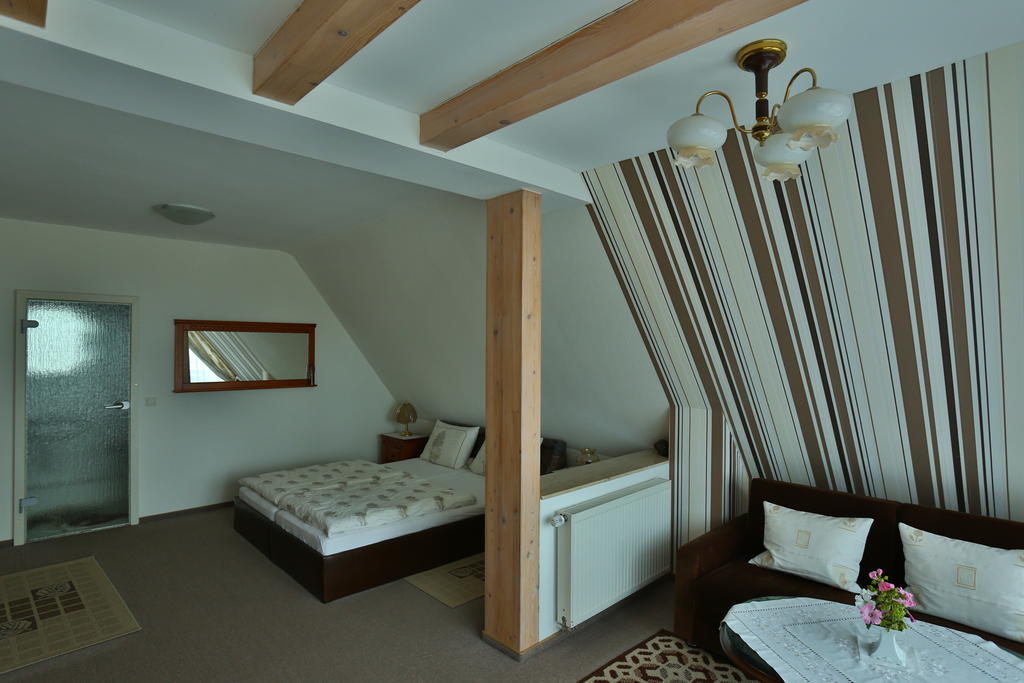 Pension Clajus Weimar  Ruang foto